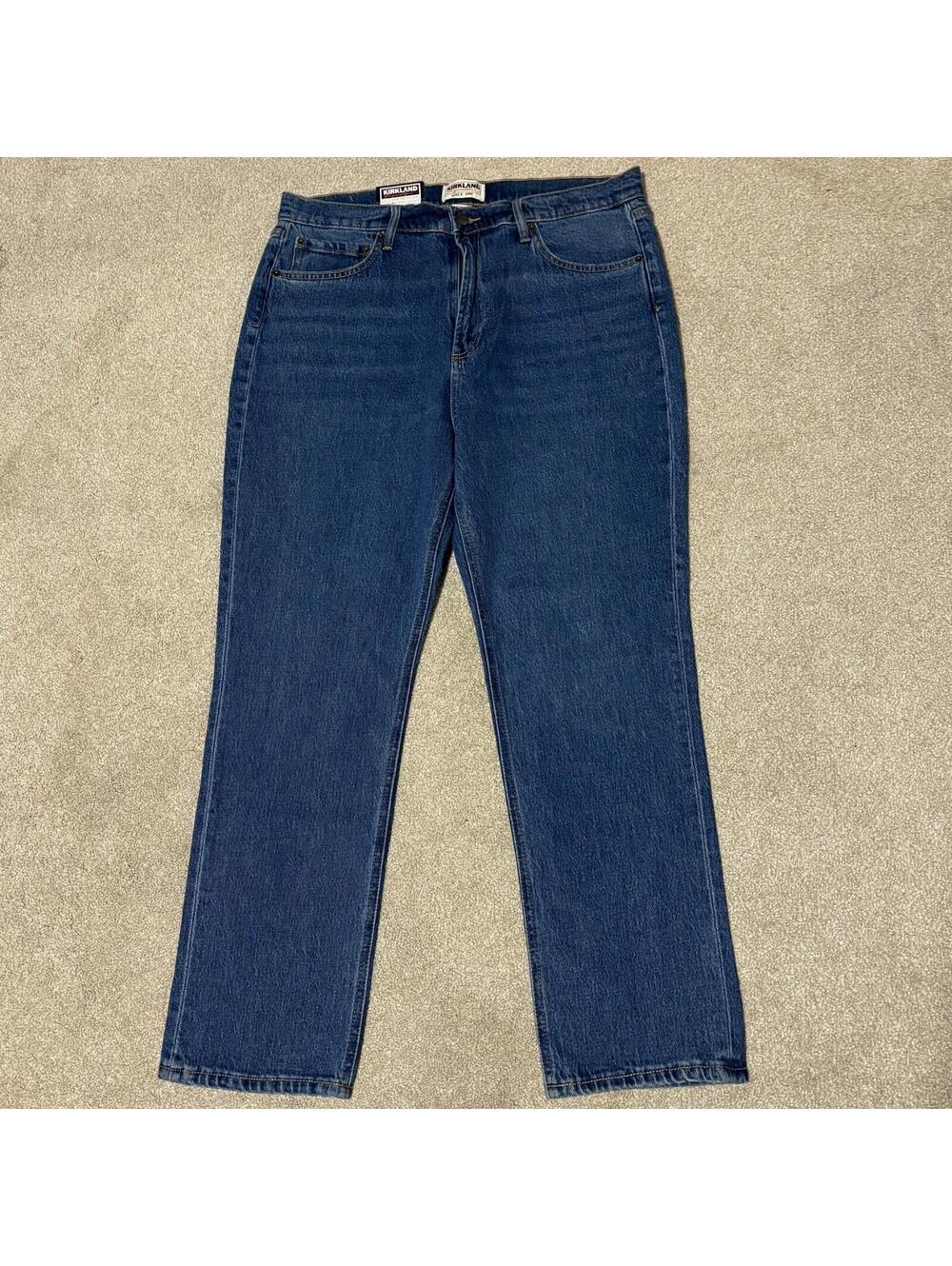 NWT Kirkland Signature Womens Sz 14 High Rise Straight Leg Jeans Medium Wash